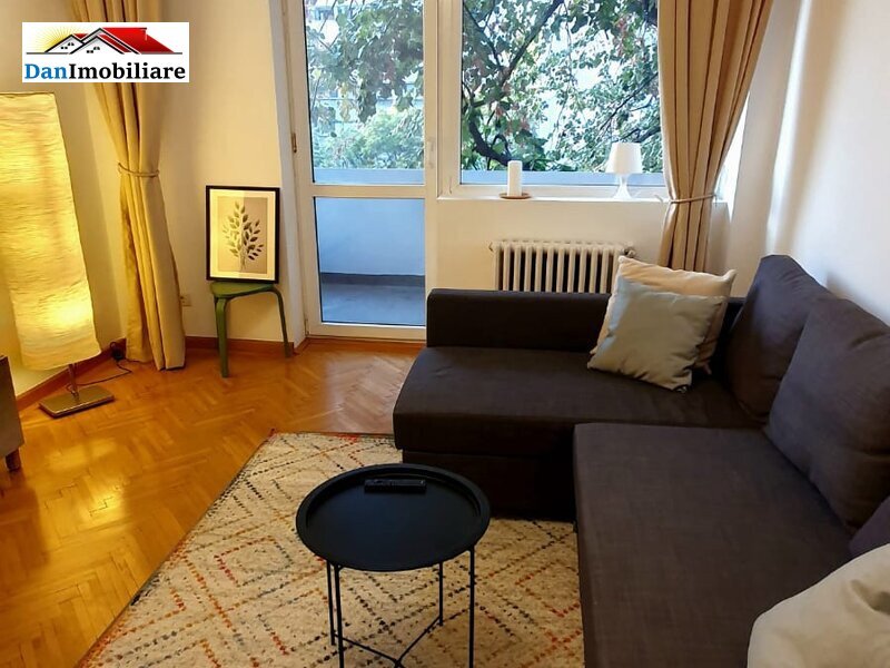 Piata Romana, apartament cu 2 camere,